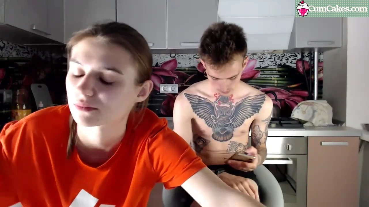 bee_sting Doggy, Chaturbate video